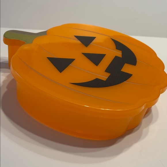 CWC Figural Pumpkin Halloween Snackle Box - Picture 7 of 12
